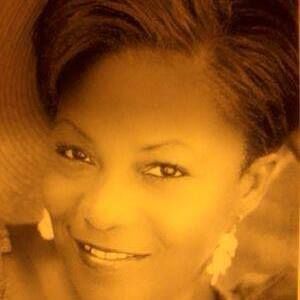 Meet your Posher, Nellylene